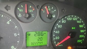 Prodám Ford transit 2.2 tdci 6 míst trend - 8