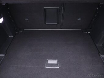 Peugeot 3008 1,6 PT 121kW Automat Allure (2017) - 8