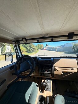 Jeep Wrangler 4.0 L6 manual - 8