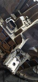 Prave svetlo BMW x7 A89481796 LE16a6392 - 8