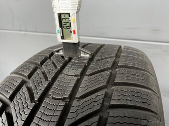 Zimní originál Škoda Superb 235/40 r19 Continental - 8