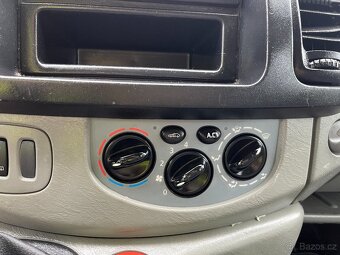 Renault Trafic MAXI 2.0Dci L2H2 rok 2010 - 8