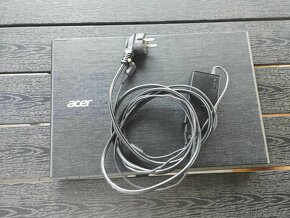 Acer Aspire E15 (E5-573G-573W), šedá - 8