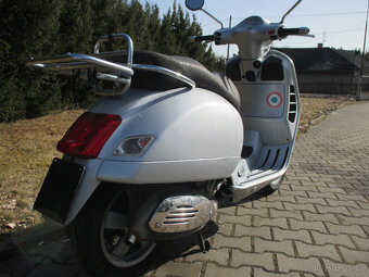 Piaggio Vespa 250 GTS ie rv 200616kW 23000km - 8