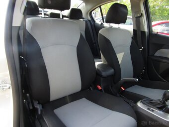 Chevrolet Cruze 1.8i , 104 kW benzín, 2011 - 8