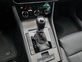 ŠKODA Superb 2.0TDI 110kW DSG Combi Style Extra Záruka 5let - 8