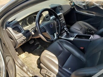 Volvo V60 2,0d CROSS COUNTRY - 8