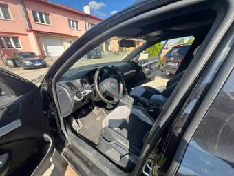 Škoda Octavia 2 RS 2.0 tdi 125kW - 8