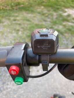 Elektrokolobezka ELS Moto Q 008 - 8