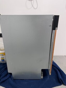 Vestavná myčka WHIRLPOOL 60cm - 8