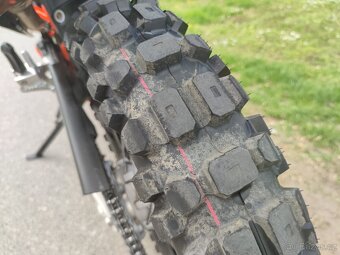 KTM 690 Enduro R - 8