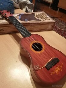 Káča + dětská taška Mimoni + kytarka - 8