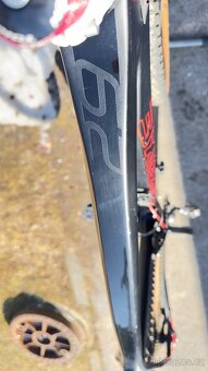 Karbonovè kolo Maxbike, rám 21, kola 29” - 8