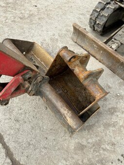 YANMAR sv08 - 8