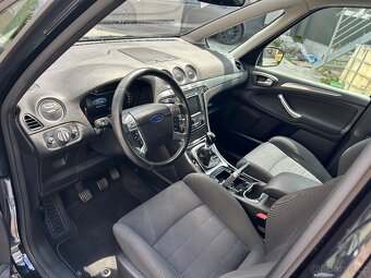 Ford Galaxy 2.0 TDCi 103kW 7 míst - 8