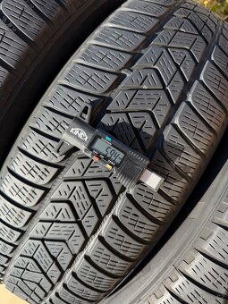 Zimní pneu 215/65/17 Pirelli Scorpion Winter - 8