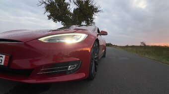 Tesla Model S P100D Ludicrous Performance + - 8