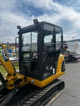 CAT 302.5 r.v.2005, 7268mth - 8