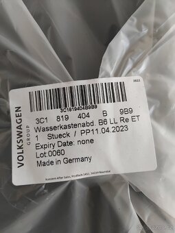 Vw B6 světla, roleta kufru,maska. - 8