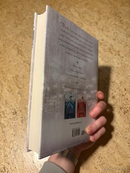 Selekce trilogie - 8