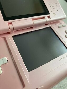 Nintendo DS Pink + 8gb - 8