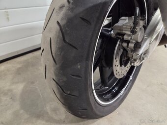 Honda CBR 900 RR Fireblade - 8