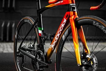 Dedacciai Scuro 25, Shimano Ultegra Di2 2x12, Vision Metron - 8