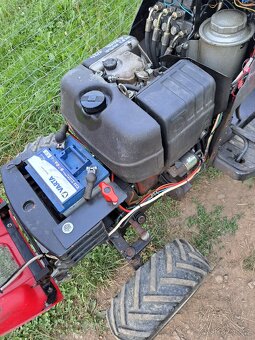Malotraktor Unimax s příslušenstvím - 8