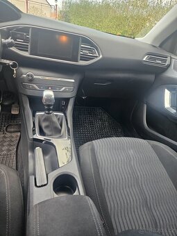 Peugeot 308 T9 1,6 BlueHDi 88 kW 2016 manuál - 8
