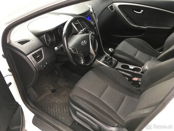 Hyundai i30 1.6 crdi 81kw - 8