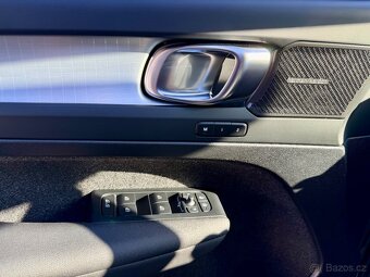 Volvo XC40 PLUS DARK, B4 FWD, 145 kW 2026 - 8