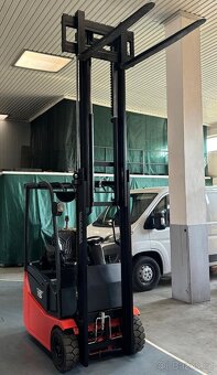 3-kolový vysokozdvižný vozík Toyota, 1500 kg, 3,3 m - 8