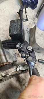 Afrika twin 750 díly - 8