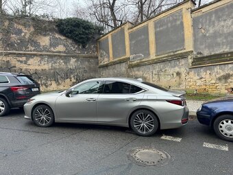 Lexus ES - 8