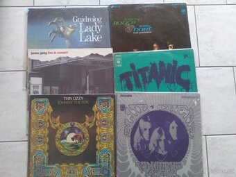 Prodám retro hudební skříň, gramofony a LP desky. - 8