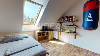Milovice, prodej podkrovního bytu 3+kk v OV 88,5m2 okres Nym - 8
