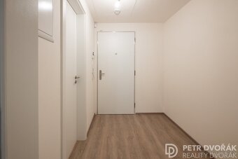 Pronájem bytu 1+kk 33 m2 Poděbradská, Praha - Hloubětín - 8