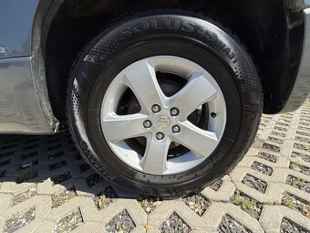 Suzuki Grand Vitara 2.0i Family Comfort benzín 103kw - 8