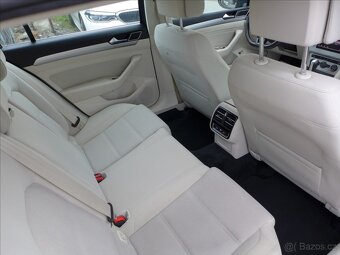 Volkswagen Passat 1,6 TDI COMFORTLINE, NAVI - 8