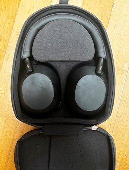 Bezdrátová sluchátka Sony WH-1000 XM5 - 8