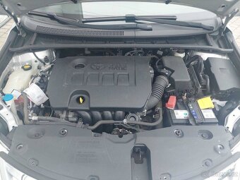 TOYOTA AVENSIS 1.8 16V LIFE 108KW 1MAJITEL - 8