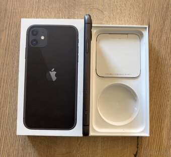 Apple - IPhone 11 - 8