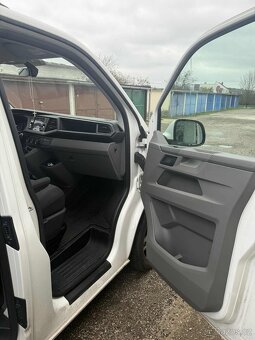 Prodám nebo přenechám úvěr na Transporter 2.0TDi 146kw - 8