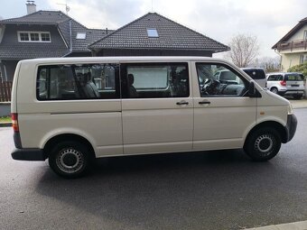 VW TRANSPORTER CARAVELLE 2,5 TDi LONG-9-míst - 8