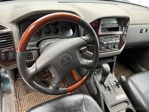 Mitsubishi Pajero 3,5 GDI - 8