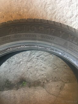 215/50/17 letní - 8