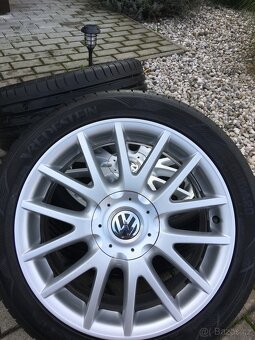 Alu kola Vw originál 17” 225/45/17 letní - 8