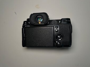Fujifilm X-H2S + Viltrox 13 mm f/1.4 + ND filtr + 3× baterie - 8