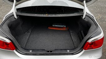 BMW E60 520d, r. 2006 - 8