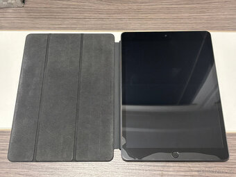 iPad 8. generace (A2270) 32 GB Wi-Fi – s klávesnicí, perem a - 8